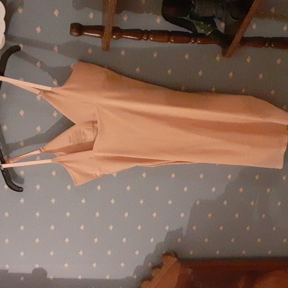 Slip - Picture 3 of 10